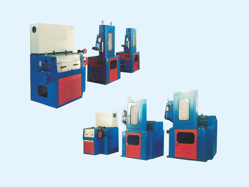 雙頭中小（xiǎo）拉機（jī）