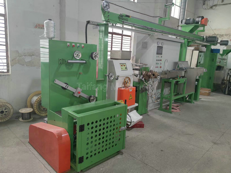 45型（xíng）鐵氟龍押出（chū）機